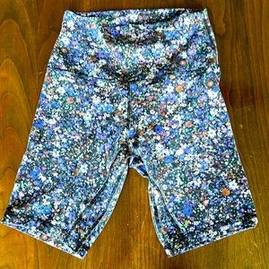 LULULEMON align 8” inseam